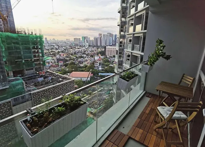 Uptown Parksuites - Elegant 2 Bedroom Unit With Balcony In Bgc Apartment