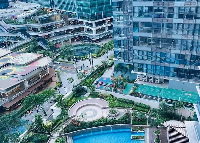 Uptown Parksuites - Elegant 2 Bedroom Unit With Balcony In Bgc
