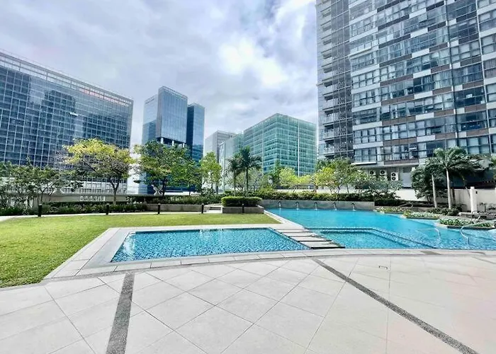 Uptown Parksuites - Elegant 2 Bedroom Unit With Balcony In Bgc
