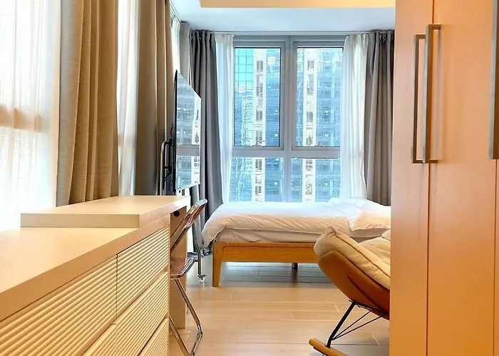 Apartment Uptown Parksuites - Elegant 2 Bedroom Unit With Balcony In Bgc Manila