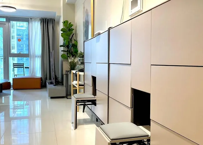 Uptown Parksuites - Elegant 2 Bedroom Unit With Balcony In Bgc *